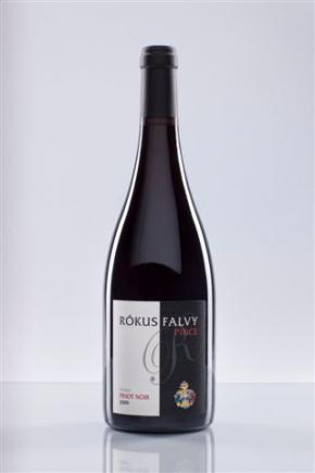 Etyeki Pinot Noir